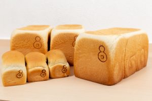 素材のとことんこだわった美味しい食パンを食べるなら【高級食パン専門店エイト】へ!