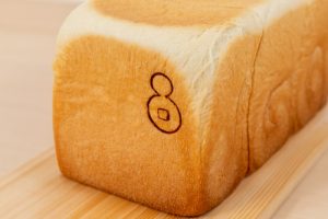 天神橋筋の高級食パン店［エイト］